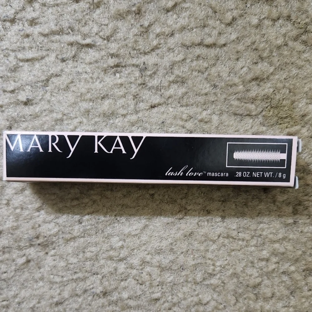 NEW Mary Kay Lash Love Mascara